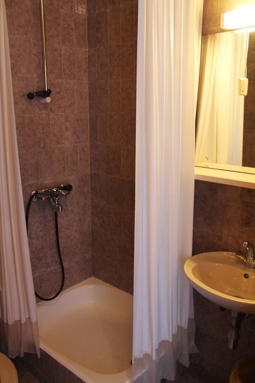 Apartments And Rooms Villa Mir Zaton  Εξωτερικό φωτογραφία